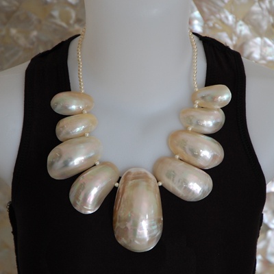 turbo pearlised necklace with best