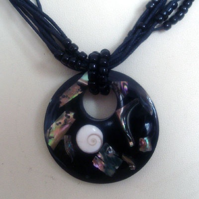 paua shell necklace with bead
